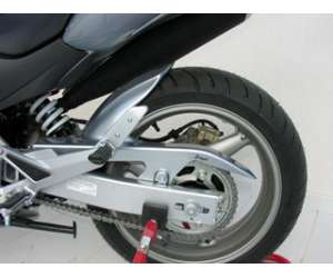 PARAFANGO POSTERIORE ERMAX PER CB 600 N HORNET 2004/2006 METALLIC NERO (NHA 12 )