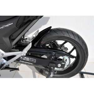 PARAFANGO POSTERIORE ERMAX PER NC 700 X 2012/2013 SILVER CARBON LOOK 