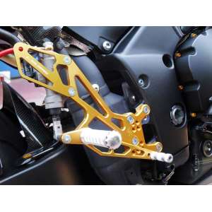 Pedana arretrata regolabile 4RACING per YAMAHA  YZF-R1  2009 - 2013 
